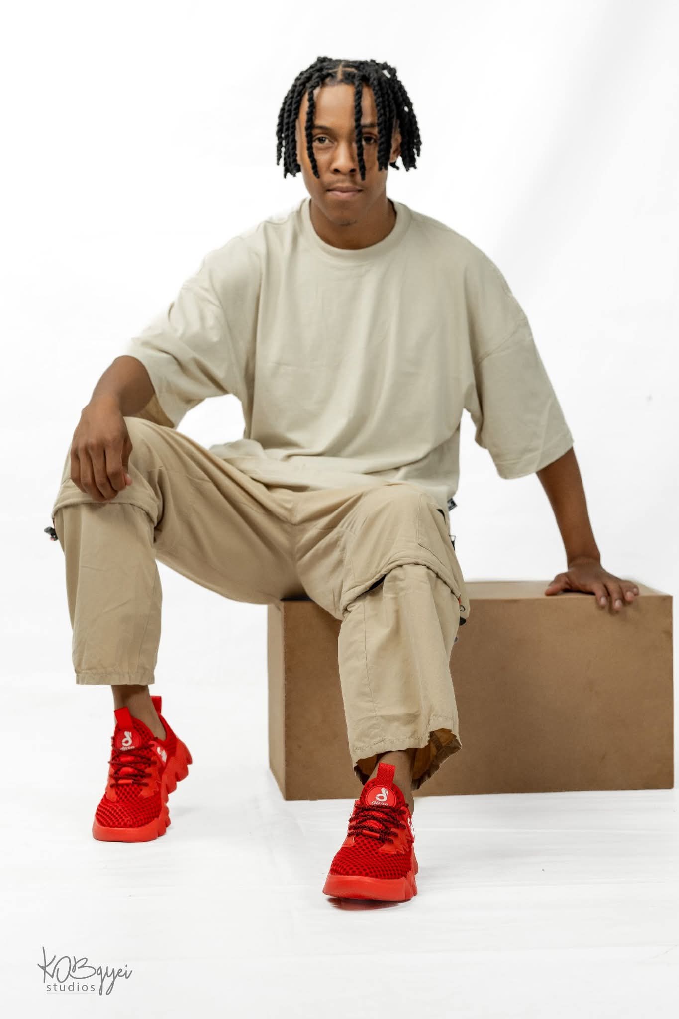 DESE men's footwear category